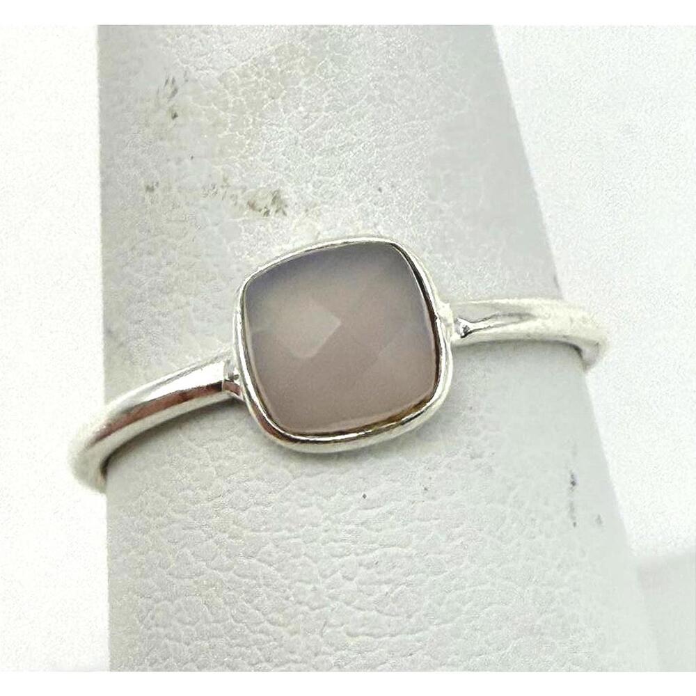 Elegant Silver Ring with Stone